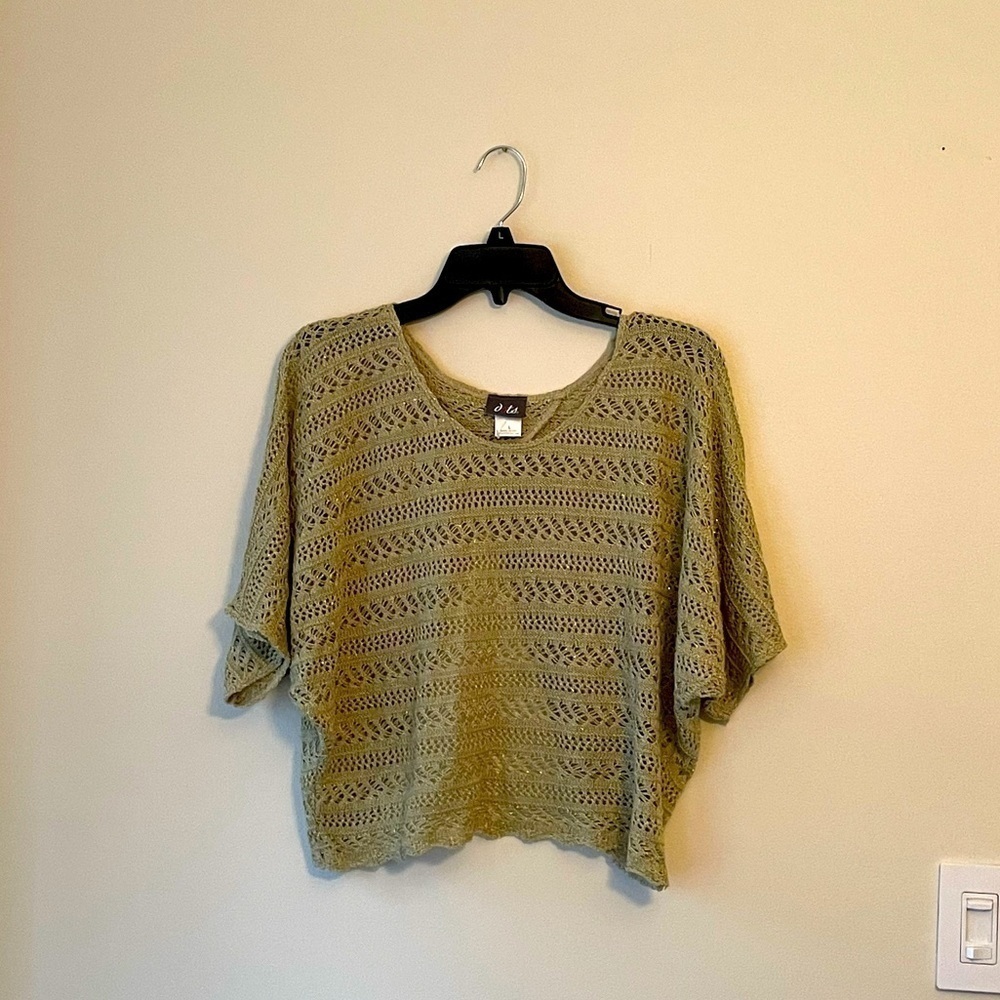 Dots Crochet Cropped Backless Sweater Size L